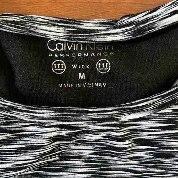 COPY - Calvin Klein Performance Sports Bra - Picture 2 of 3